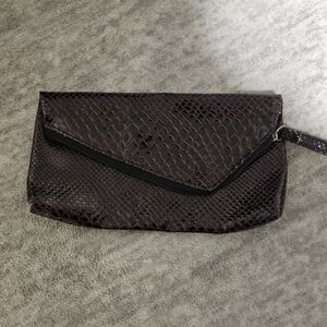 Brown/purple Clutch